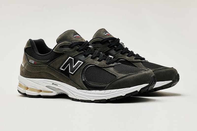 New Balance 經典型號 2002 回歸復刻兩大配色「Grey」&「Black」