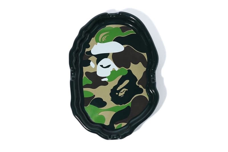 A BATHING APE® 推出全新 ABC NEON CAMO Zippo 打火機