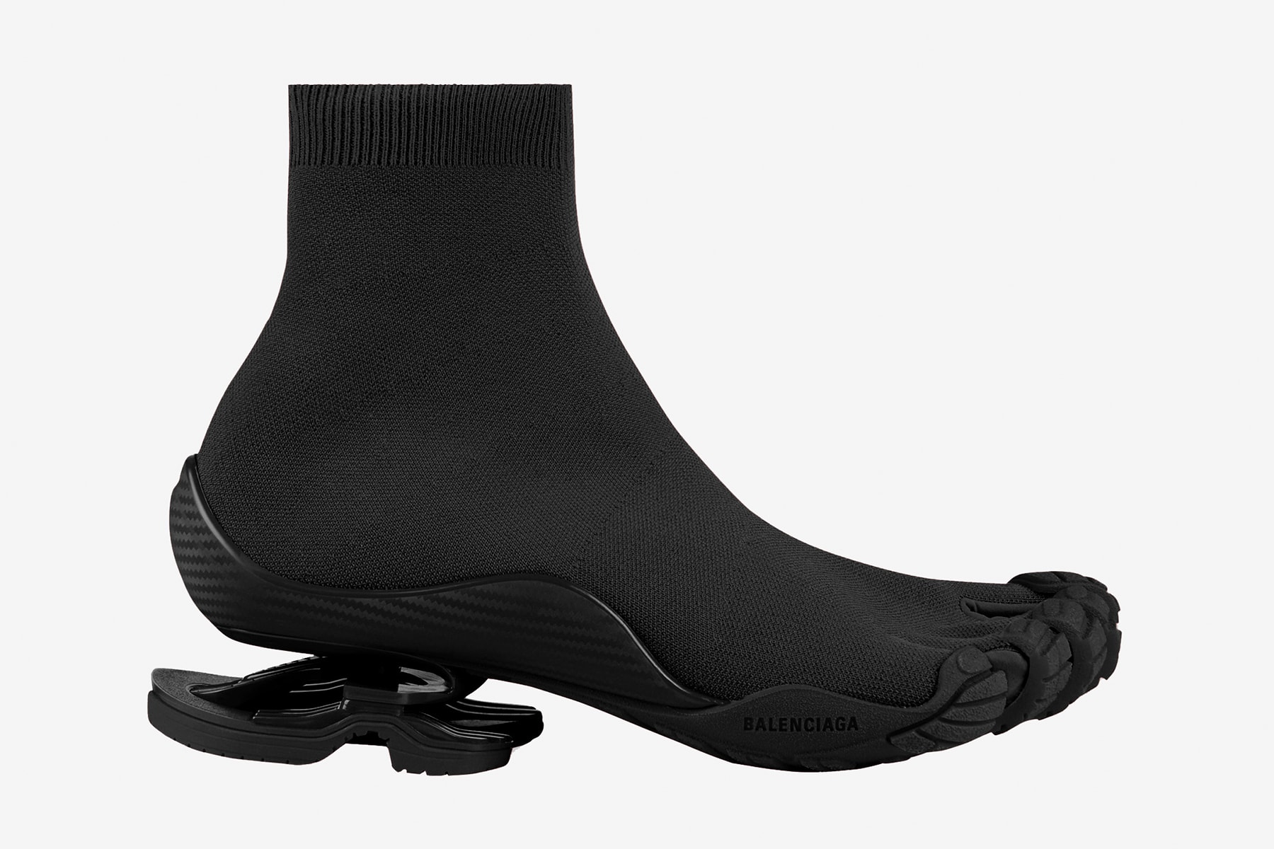 近赏 Balenciaga x Vibram 限量版 Toe 五趾鞋系列