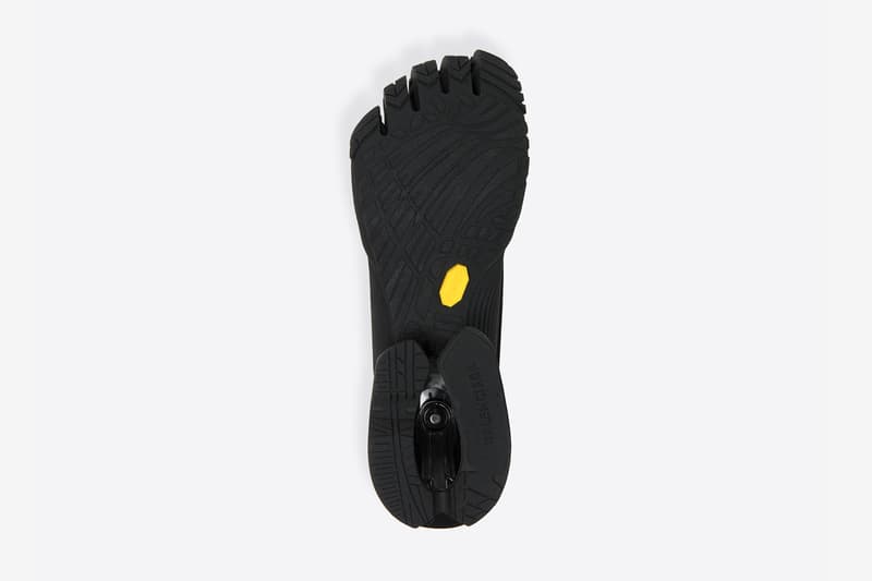 近赏 Balenciaga x Vibram 限量版 Toe 五趾鞋系列