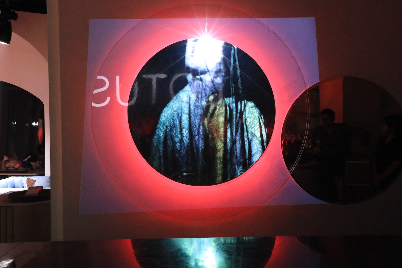 TGNS 于 Lotus Club 打造 2020 秋冬「雪盲」主题艺术装置秀