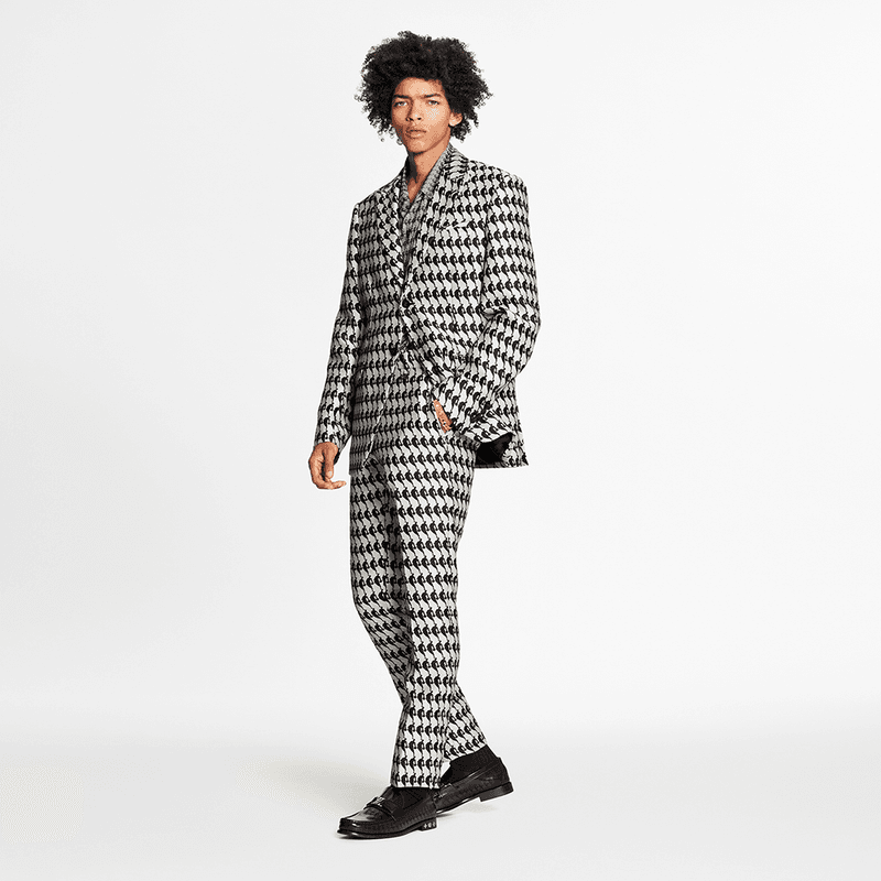 Louis Vuitton x NBA 最新聯名系列與歐布萊恩總冠軍獎盃旅行箱正式發佈