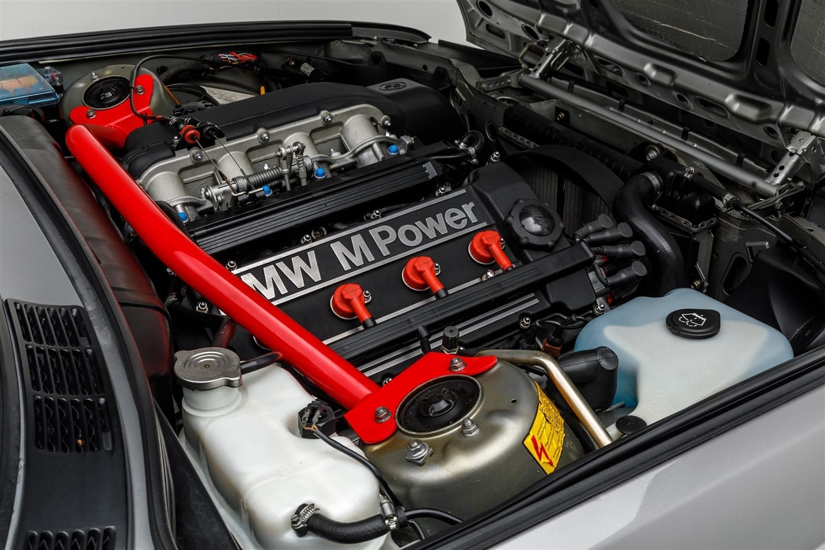 19 年bmw 0 M3 改装车款以超过 50 000 美元高价拍卖 Hypebeast 19 年bmw 0 M3 改装车款以超过 50 000 美元高价拍卖 Hypebeast