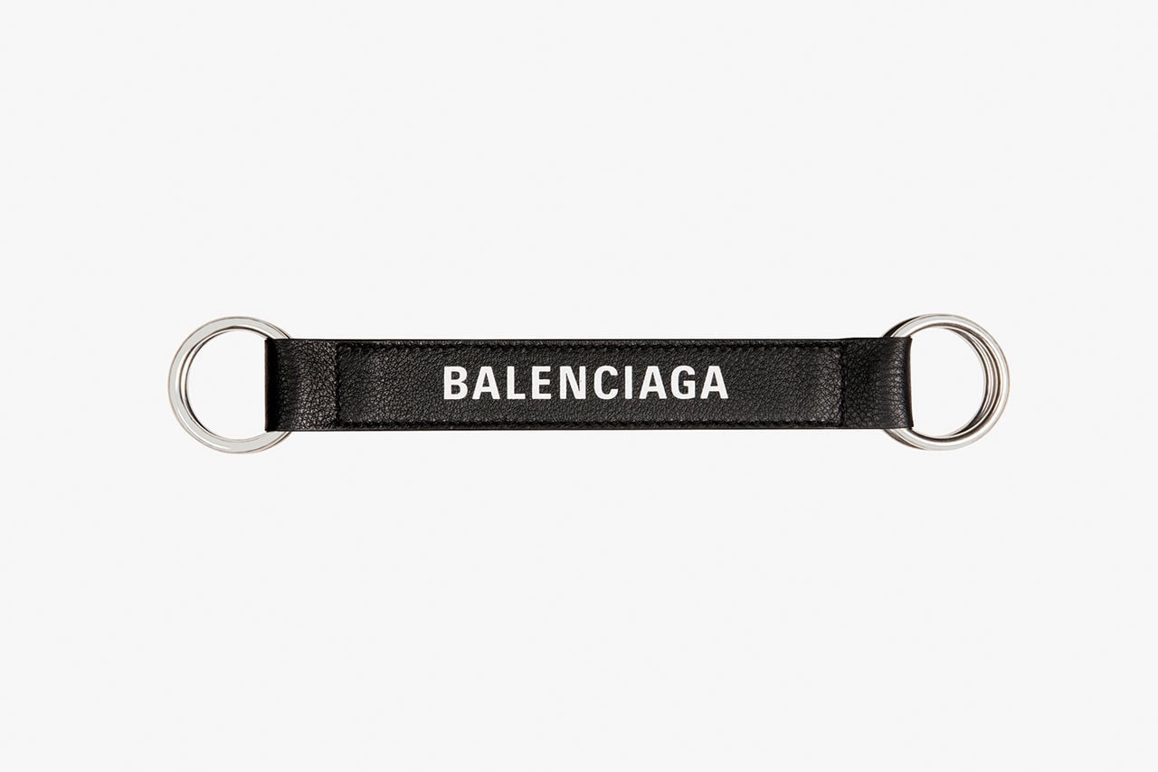 Balenciaga 推出東京青山旗艦店全新獨佔系列