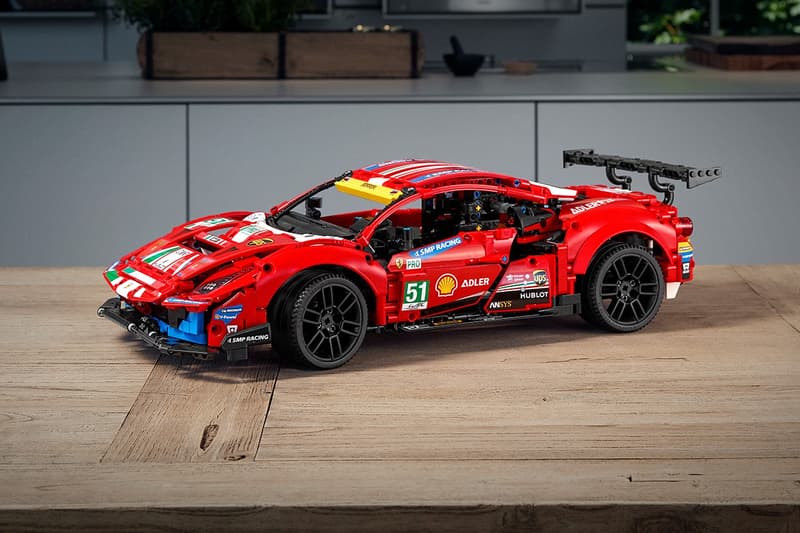 LEGO Technic™ 實體化 Ferrari 488 GTE「AF Corse #51」積木模型