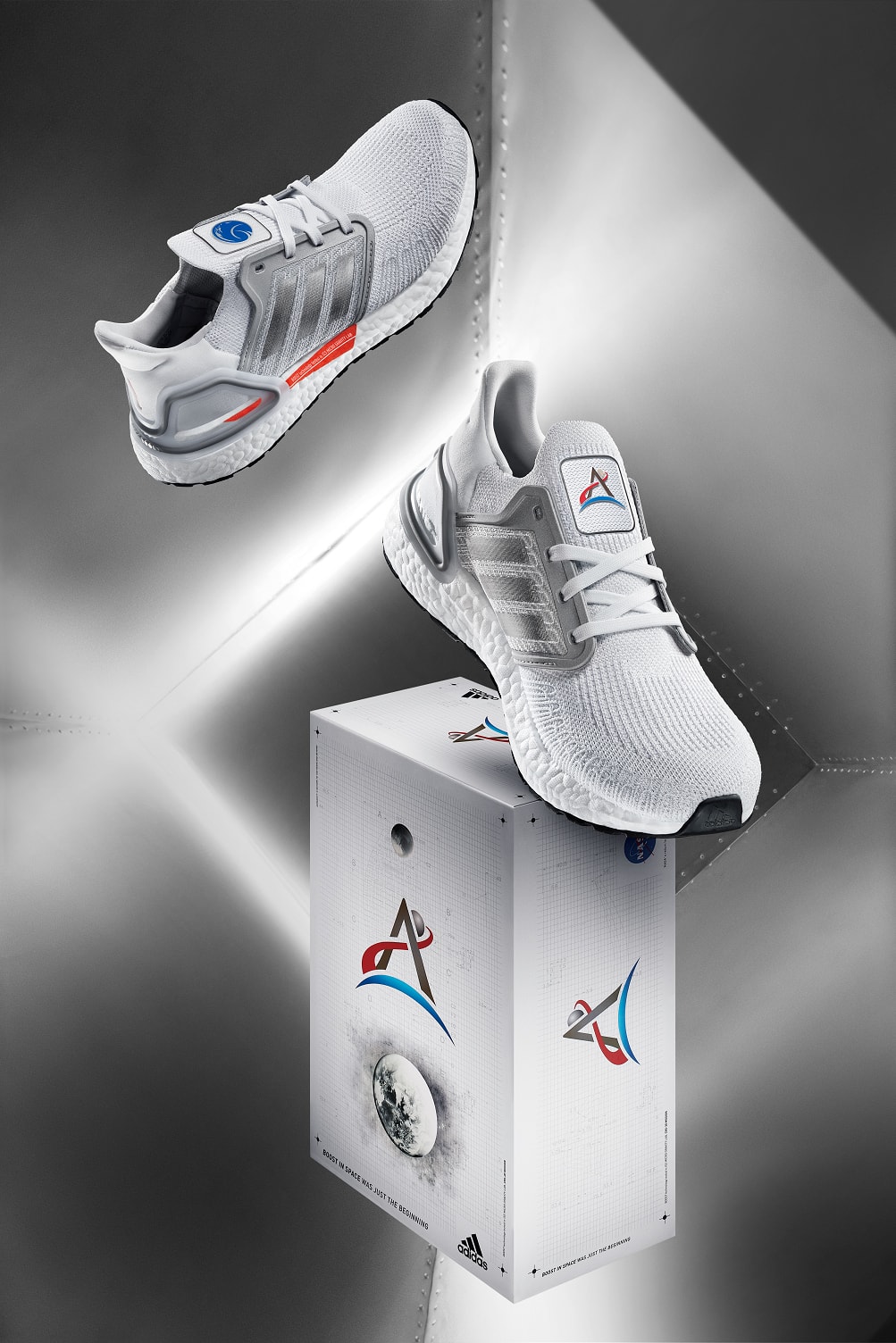 adidas 携手 NASA 打造 ULTRABOOST 限定跑鞋系列