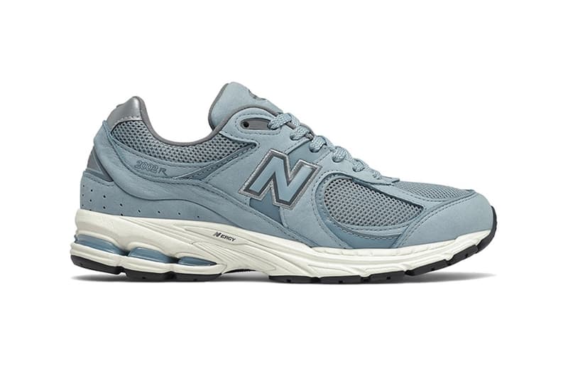 New Balance 2002R 推出灰藍兩款全新配色