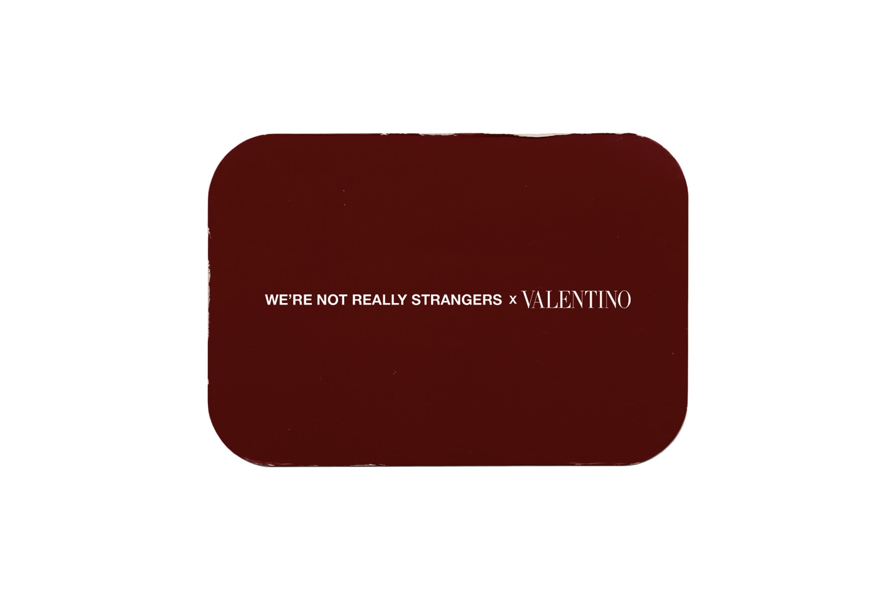 VALENTINO 攜手藝術家推出聯名卡牌遊戲《We’re Not Really Strangers》