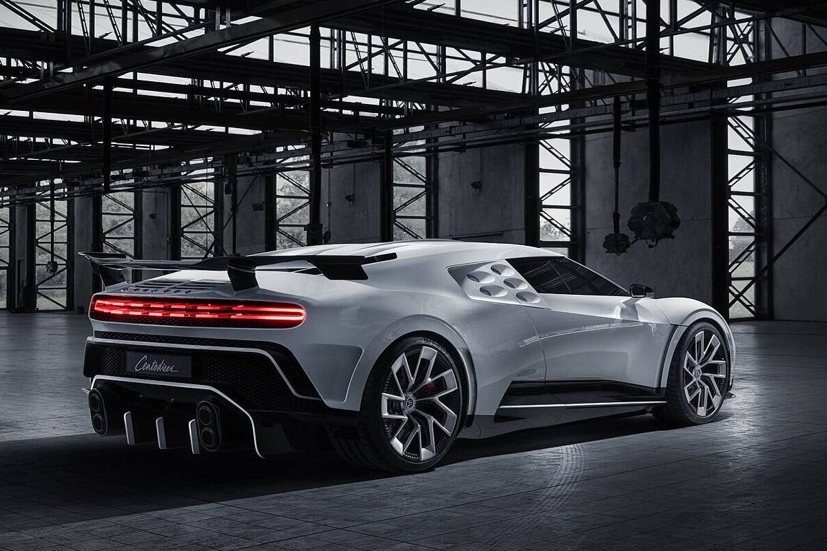 要價 $900 萬美元 Bugatti 極限量超跑 Centodieci 原型車曝光