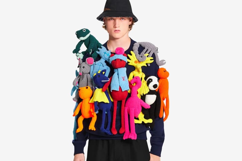 Louis Vuitton 訂製款 PUPPETS ALL-OVER 圓領毛衣正式登場