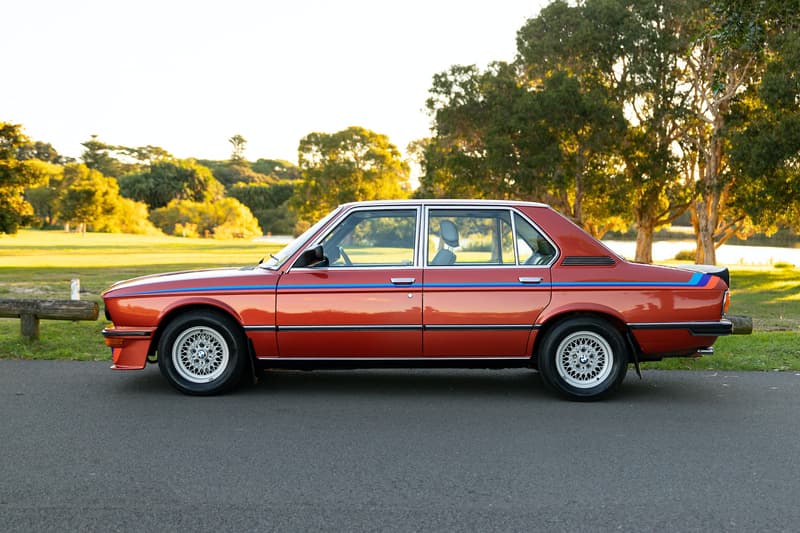 稀有 1981 年式樣 BMW E12 M535i 車款展開拍賣