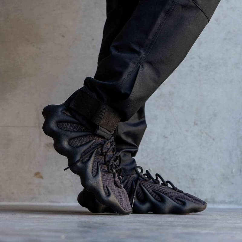 adidas 前衛鞋款 YEEZY 450 最新配色「DARK SLATE」率先登場