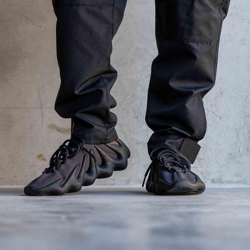 adidas 前衛鞋款 YEEZY 450 最新配色「DARK SLATE」率先登場