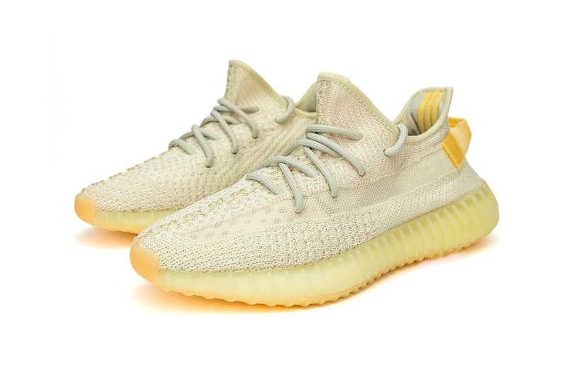 率先近賞 adidas YEEZY BOOST 350 V2 最新配色「Light」