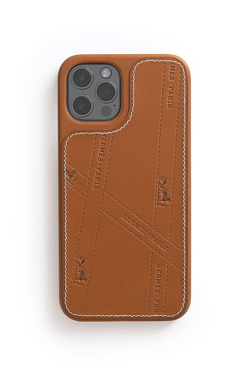 Hermès 推出全新 Fawn Barénia 上乘小牛皮製手機保護殼