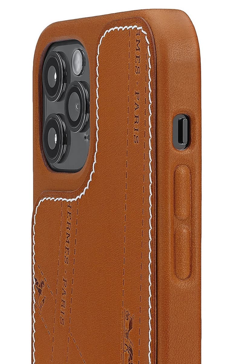 Hermès 推出全新 Fawn Barénia 上乘小牛皮製手機保護殼