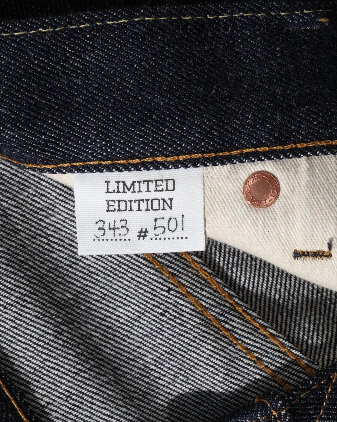 日本 Levi's® 推出「片假名」別注版 1955 501® 牛仔褲