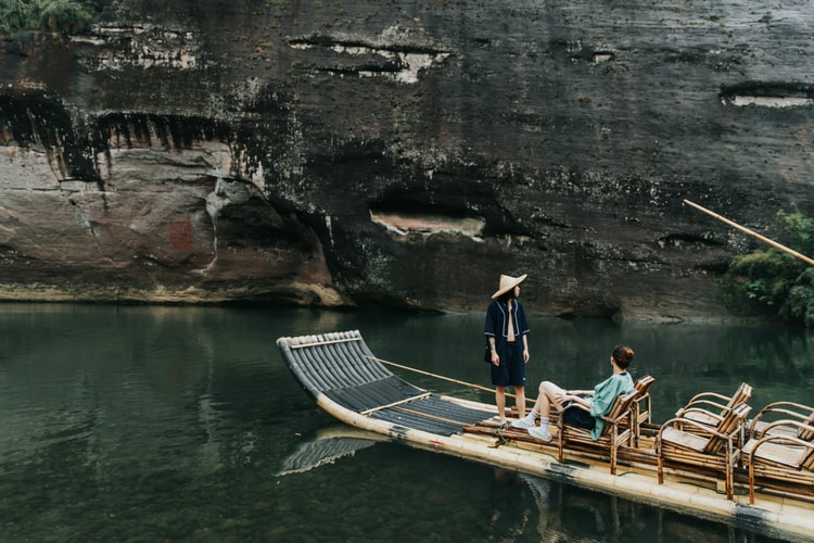 ACU 携手 a.t Between 推出联名系列