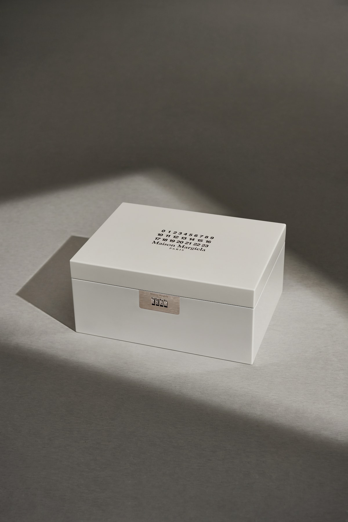 Maison Margiela 打造「520」特别限定礼盒