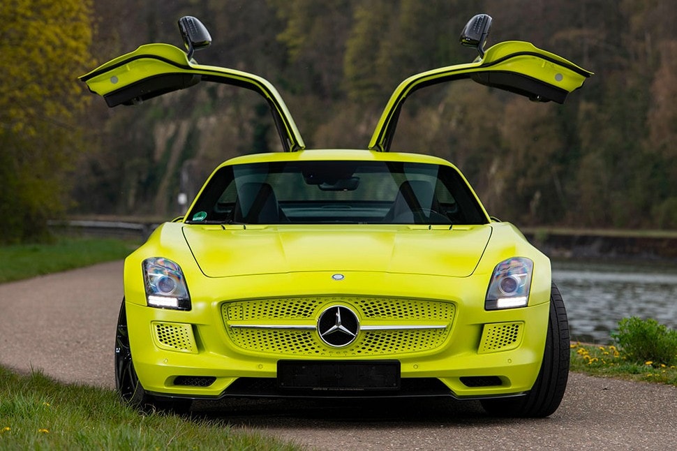 全球限量 9 輛 2013 年 Mercedes-Benz SLS AMG 電能車型進行出售