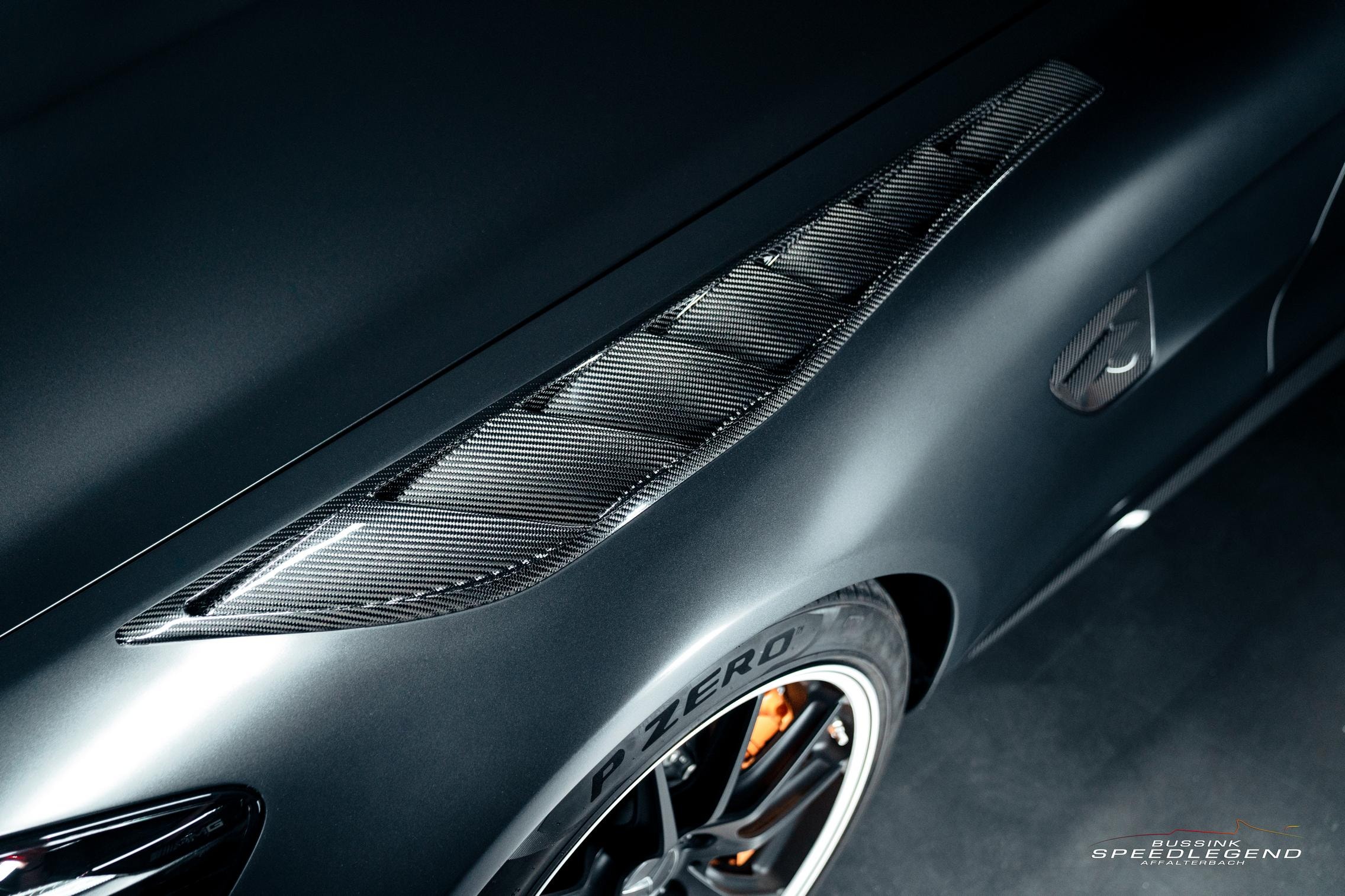 德國設計師打造 850 匹馬力 Mercedes-AMG GT R Roadster 改裝車型