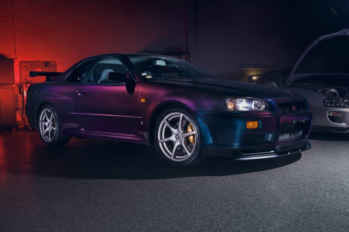 稀有 JDM 車型 1999 Nissan Skyline GT-R V-Spec「Midnight Purple II」展開拍賣