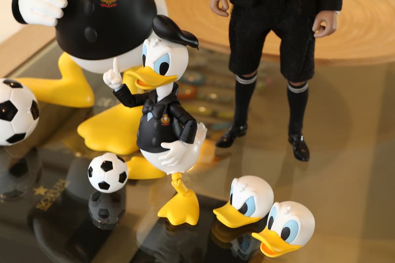 Eric So x HEROCROSS x Disney 联名唐老鸭「Referee」系列珍藏玩偶系列正式登场