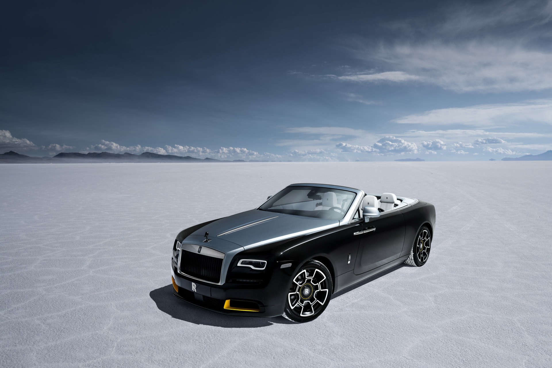 Rolls-Royce 發表 Wraith 及 Dawn 全新 Black Badge Landspeed 系列別注車型