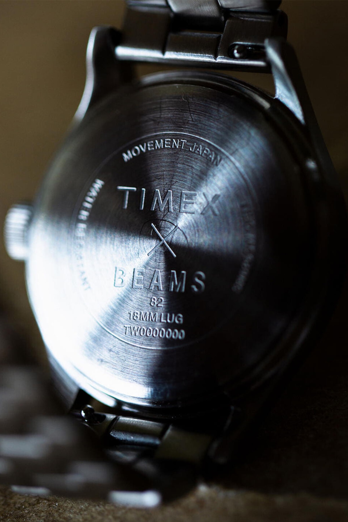 BEAMS x TIMEX 全新聯乘 CAMPER 不鏽鋼定製錶款發佈