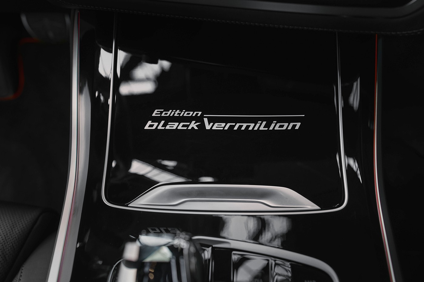 BMW 發表限量 700 輛 X5、X6「Black Vermilion Edition」全新車型