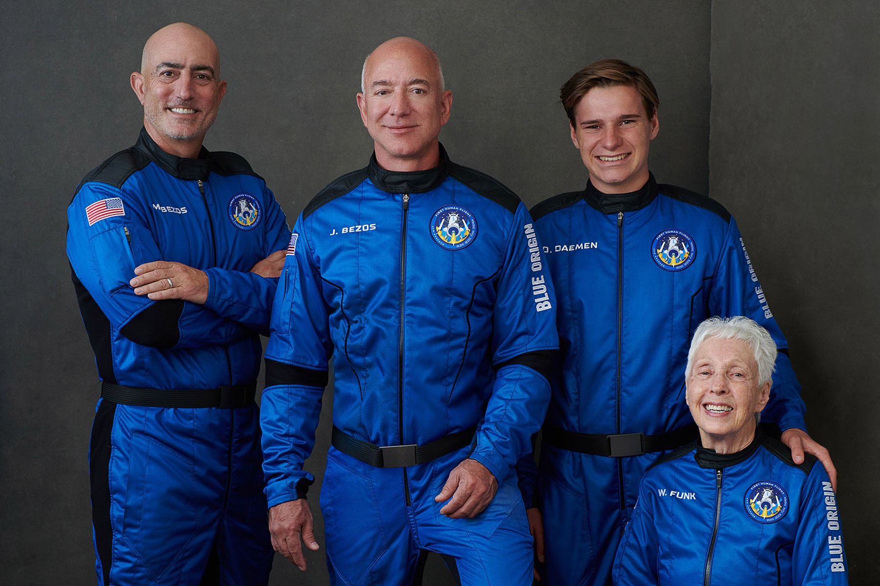 世界首富 Jeff Bezos 乘坐自家 Blue Origin 火箭完成首次太空飞行