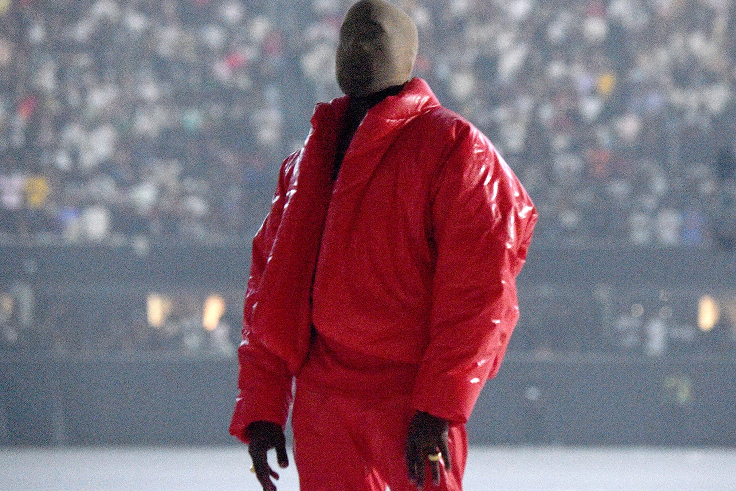 Kanye West 亲自揭露于 Atlanta 体育馆「临时住所」样貌