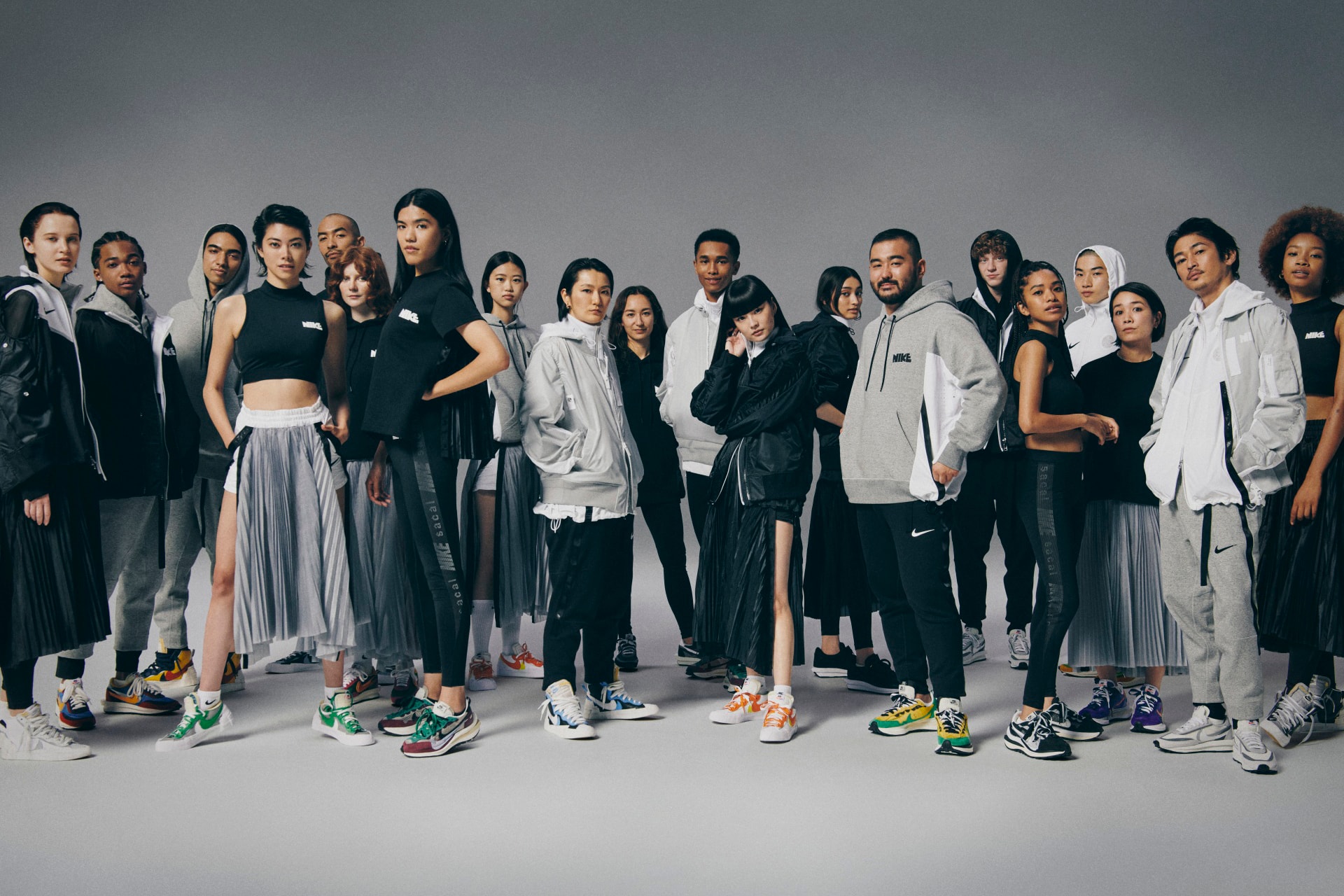 多位艺人及艺术家出镜 sacai x Nike 最新联名造型片