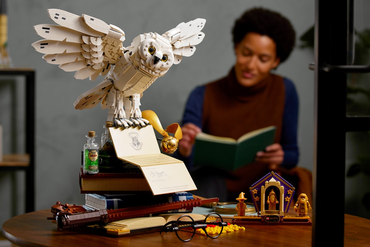 LEGO 携手《哈利波特 Harry Potter》推出「Hogwarts Icons Collectors Edition」积木盒组