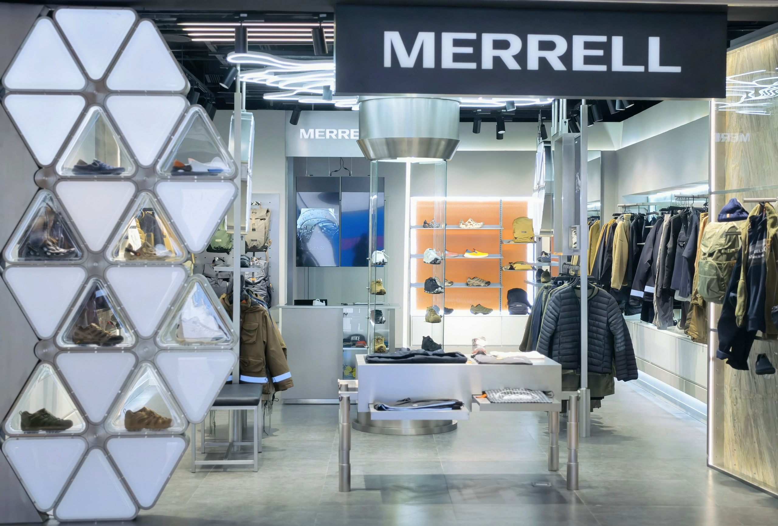 户外品牌 Merrell 形象店铺正式登陆上海