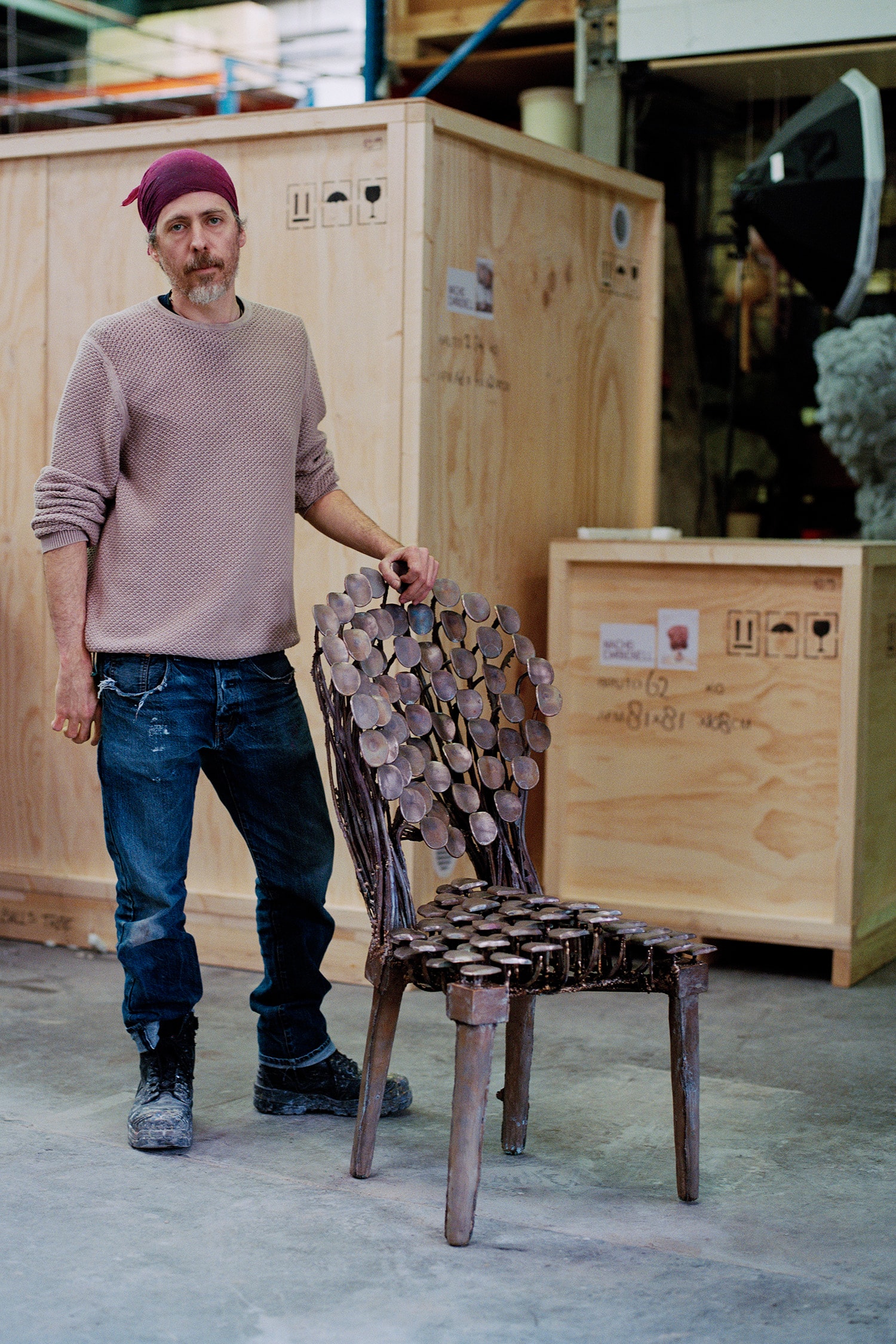 Dior Maison 攜手十七位藝術家重釋經典橢圓背椅