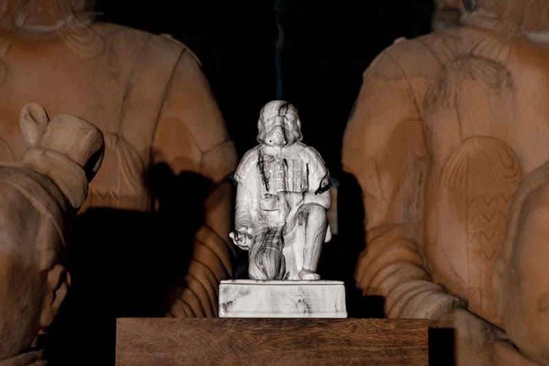 念叁携手 YEENJOY STUDIO 打造限量水墨兵俑香炉