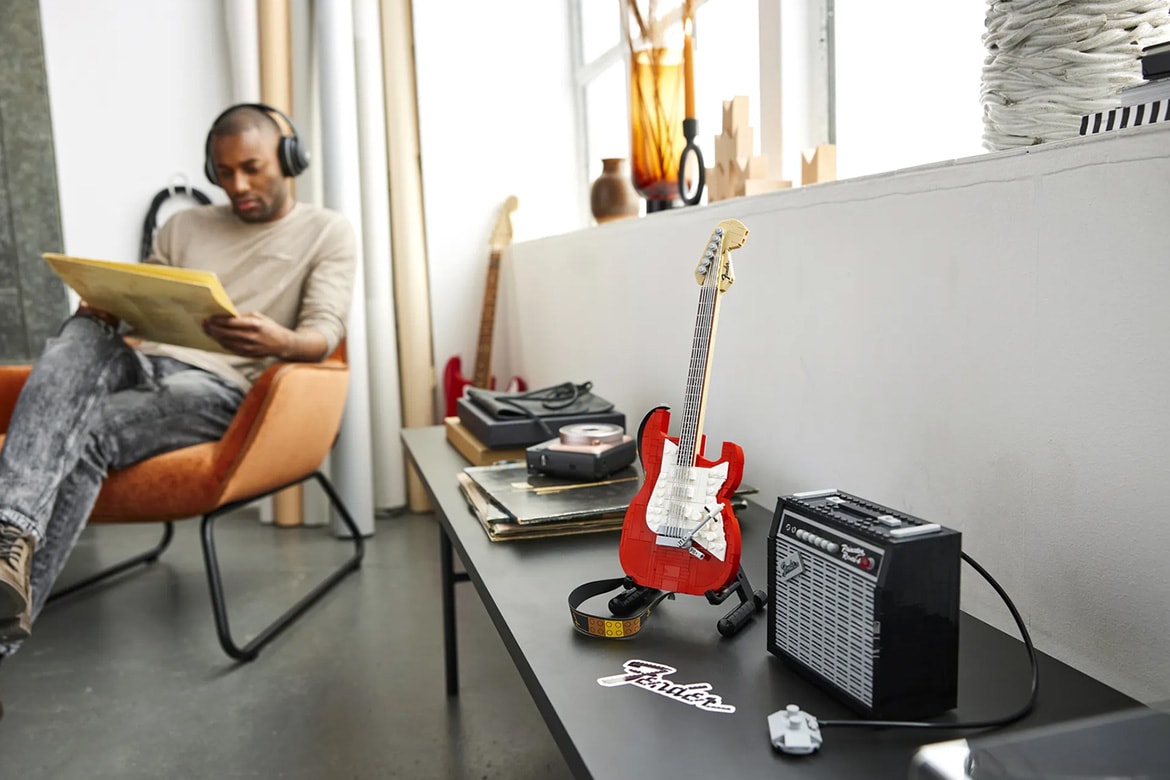 LEGO Ideas 打造全新 Fender® Stratocaster 吉他盒組