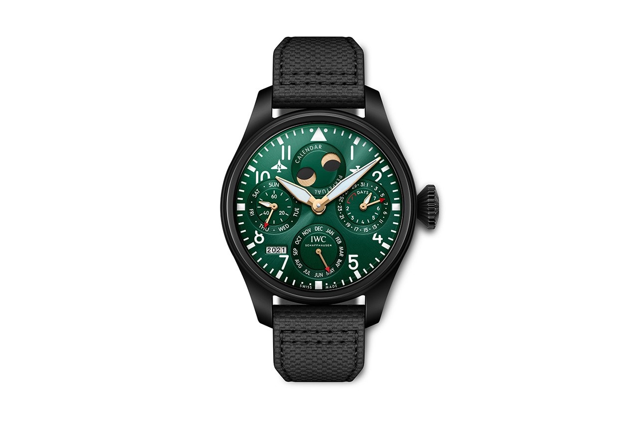 IWC 推出全新黑色陶瓷綠面 Big Pilot’s Watch 萬年曆錶款