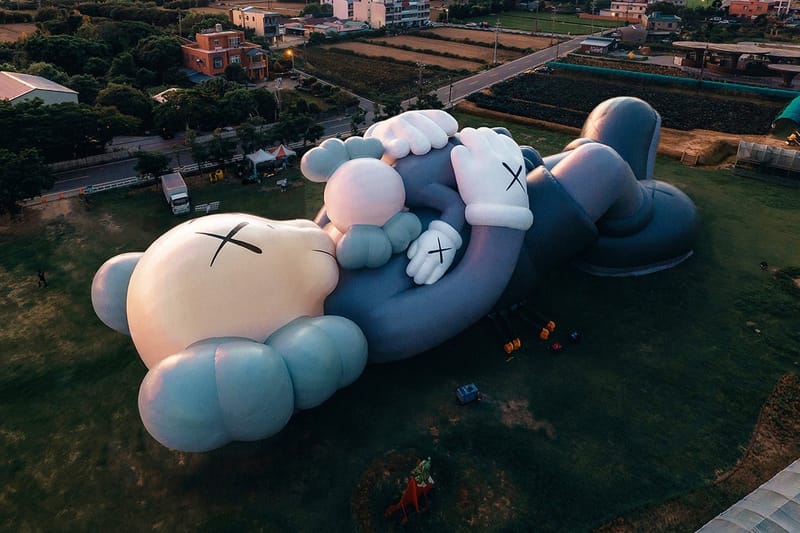 「KAWS:HOLIDAY」第七站正式登陸新加坡