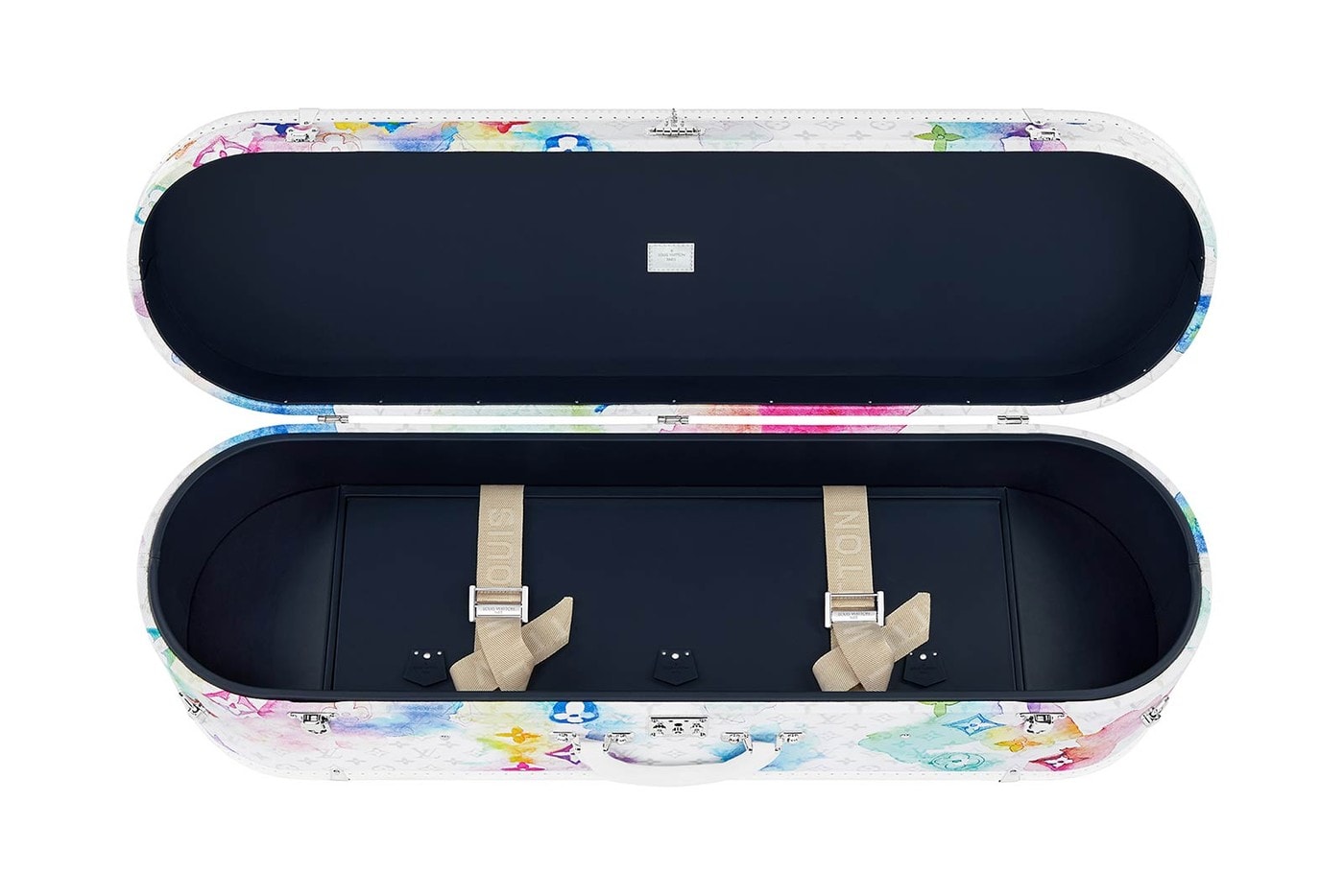 Louis Vuitton 推出最新水彩渲染印花滑板行李箱「Skateboard Trunk」