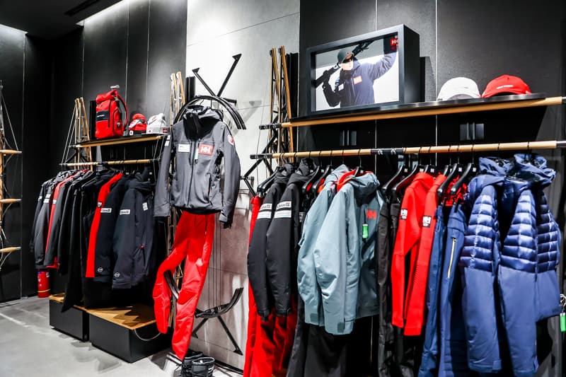 走进 HELLY HANSEN 全新南京德基门店