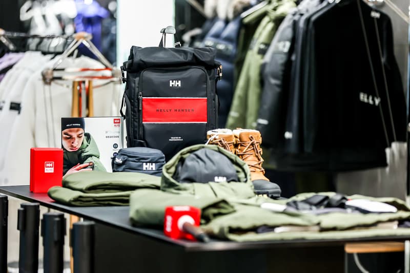 走进 HELLY HANSEN 全新南京德基门店