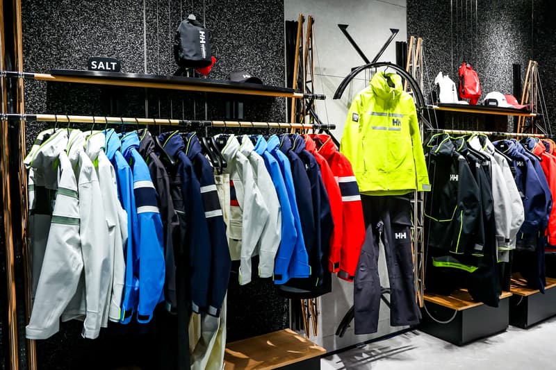 走进 HELLY HANSEN 全新南京德基门店