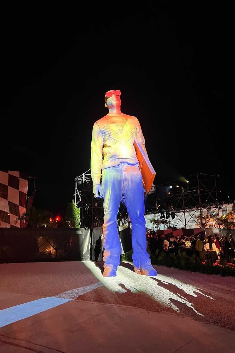 Louis Vuitton 2022 春夏男裝系列時裝秀展示 Virgil Abloh 彩色雕像