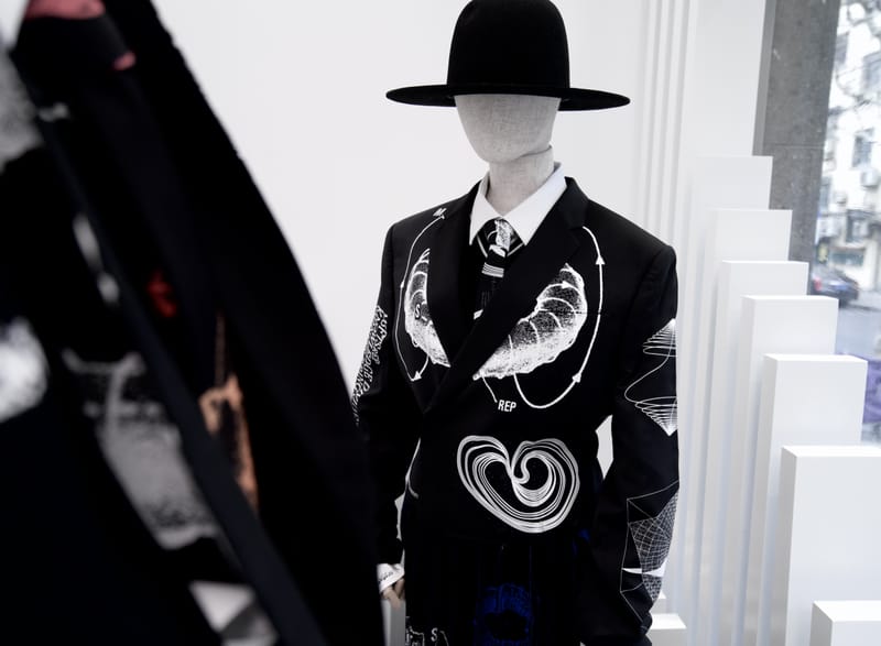 走进 THE HALL 全新 MSFTSrep 主题 Pop-Up 店铺