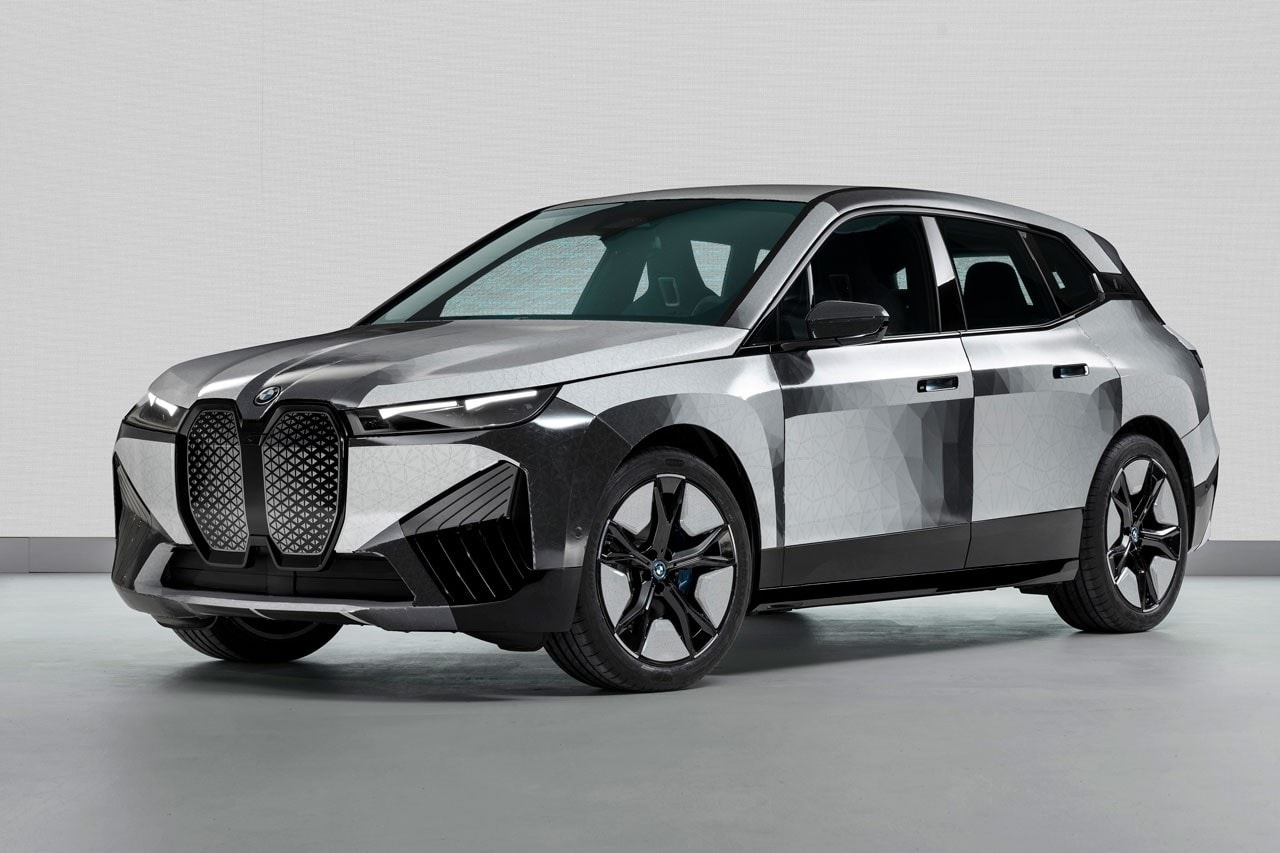 BMW 展示全新車款變色技術「E Ink」