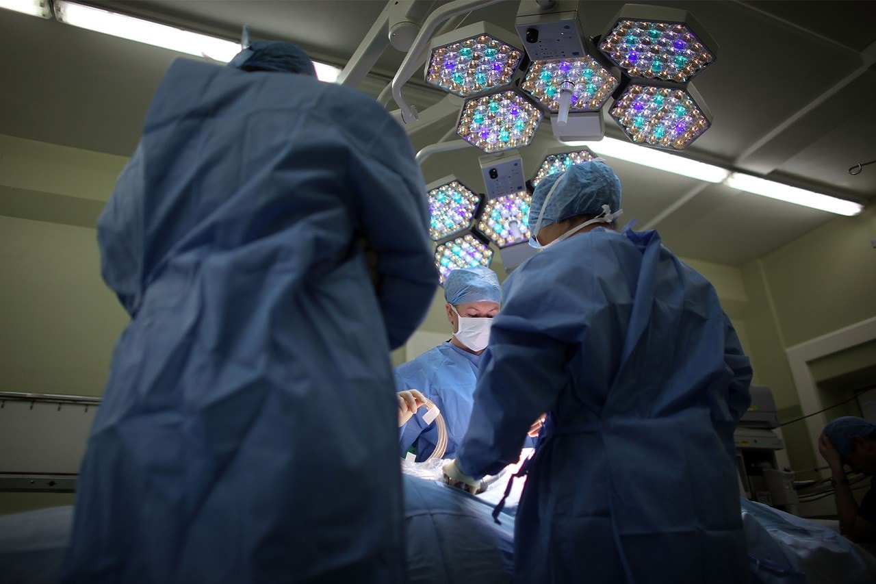 美國外科醫師成功完成史上首例「豬心臟」人體移植手術