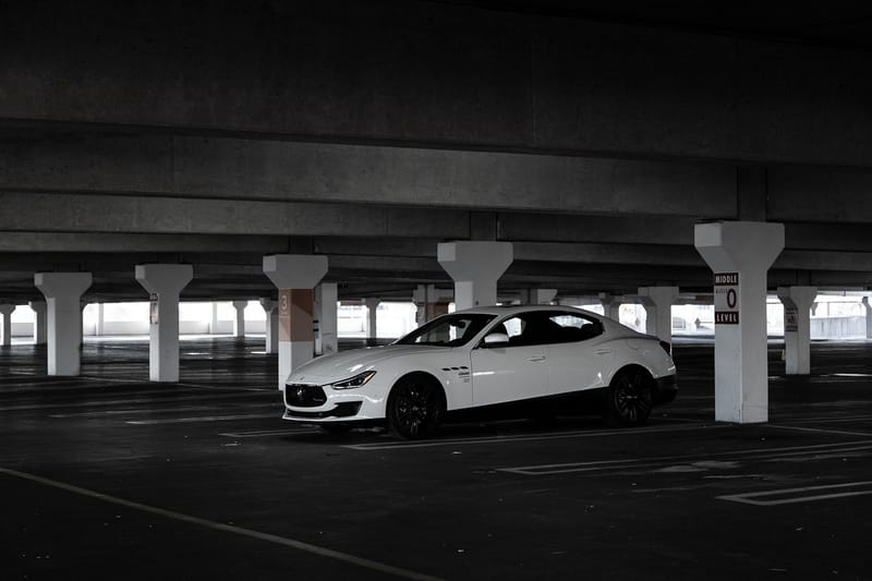 HYPEBEAST 實測 2021 年式樣 fragment design x Maserati Ghibli S Q4 車款