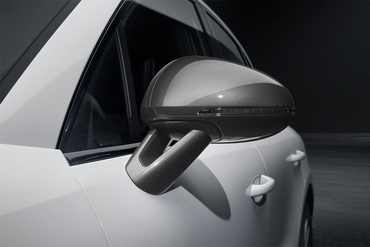 Porsche 推出全新 2023 年式樣入門級 SUV 車型 Macan T